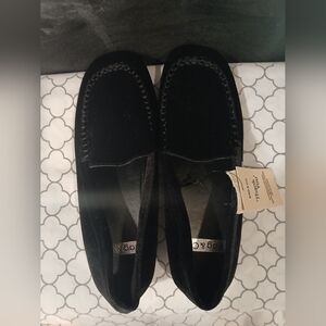 Rag & Co Handcrafted Women's Black Velvet Flat Loafers.